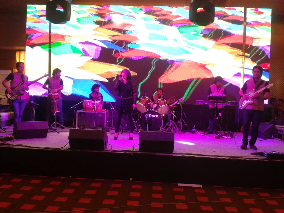 live bollywood singer rajkot